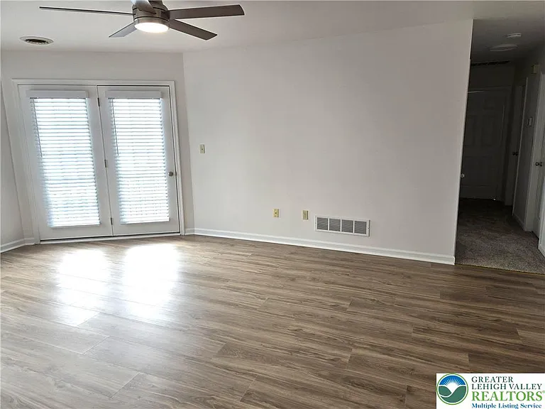 4747 Cheryl Dr — Photo 3