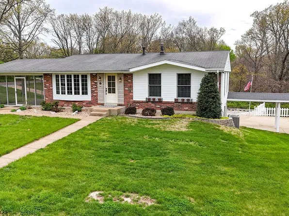 18 Sun Aire Dr, Arnold, MO 63010