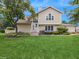 0N664 Bedford Ln, Winfield, IL 60190