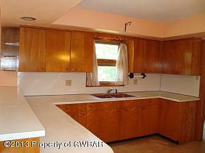 5th image of 109 Dry Creek Ln