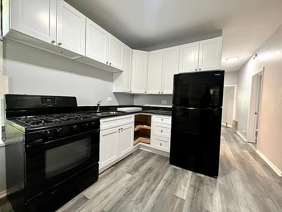 4th image of 1000 N Lawndale Ave #1