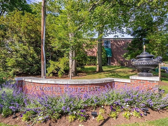 2nd image of 1202 Greendale Ave APT 124