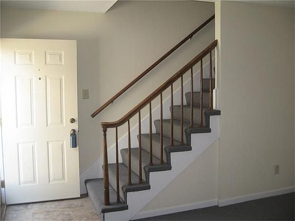 4th image of 3304 Delaware Ave APT C