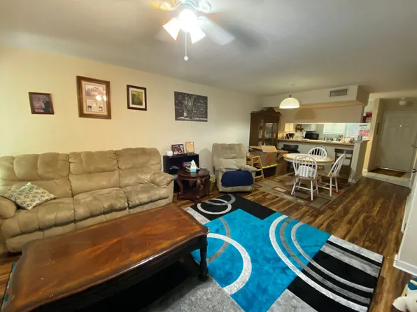 4411 SW 34th St APT 807, Gainesville, FL 32608