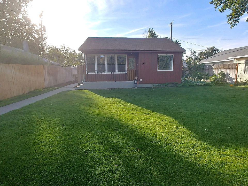 1st image of 1011 Willard Ave