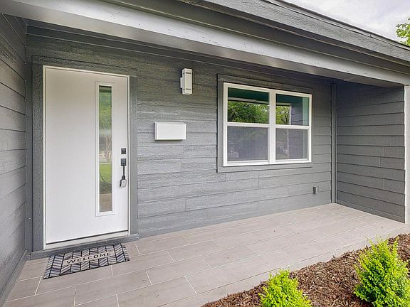 2nd image of 4209 Dumont Dr