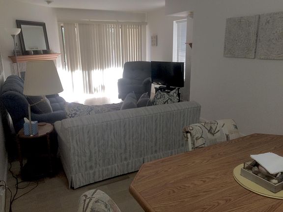 4th image of 205 N 74th St Unit 148