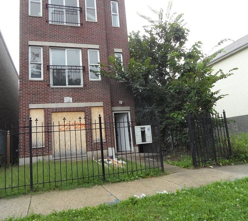1st image of 1527 S Karlov Ave #123