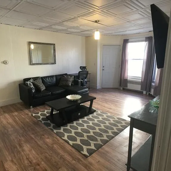 282 Summer St — Photo 3