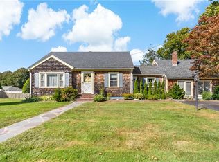 23 Terrace Dr, Bristol, RI 02809