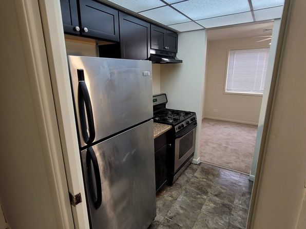 9937 S Cicero Ave APT 405