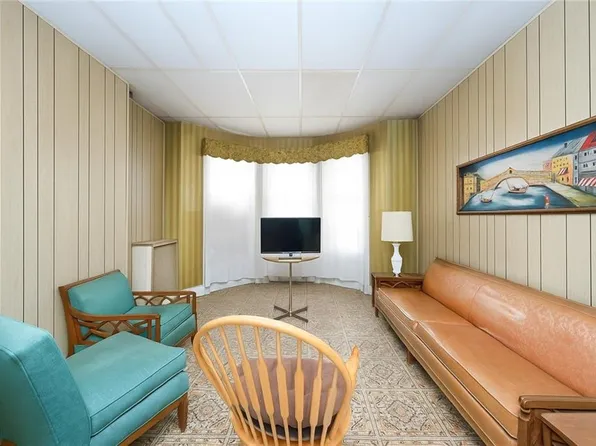 6821 16th Avenue image 3 of 29