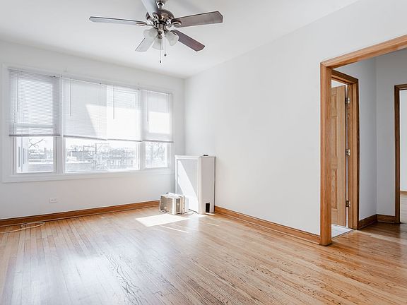 3rd image of 4440 N Western Ave #4442-3B