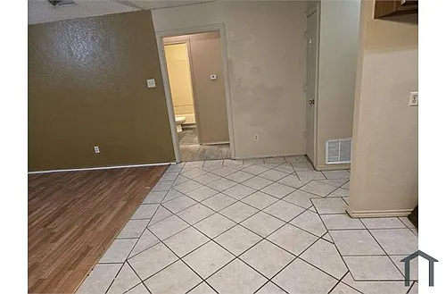 313 Bryant Ln Photo 1
