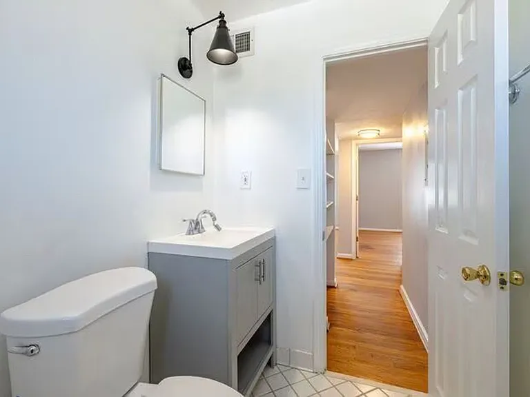 Peachtree Hills Court | Where Atlanta's Energy Meets Timeless Charm — Photo 96
