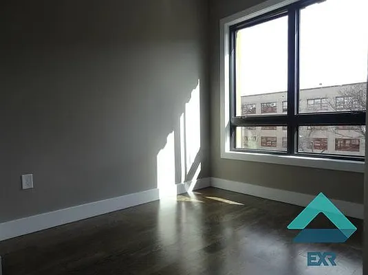 Rented by EXR | media 20