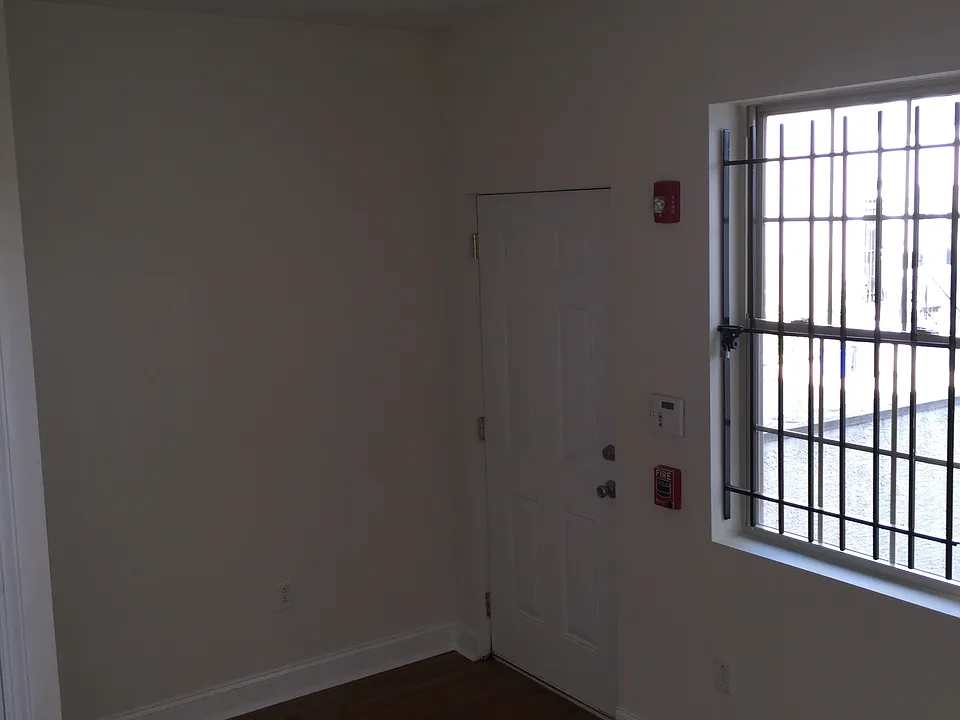 619-n-34th-st-1-25