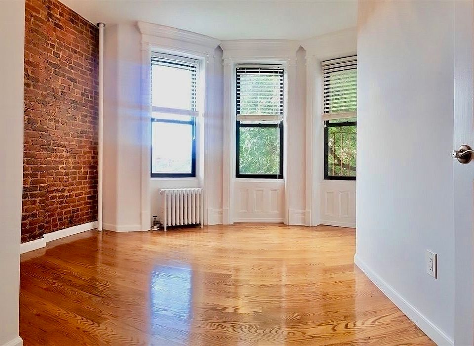 1st image of 810 Prospect Pl #B11