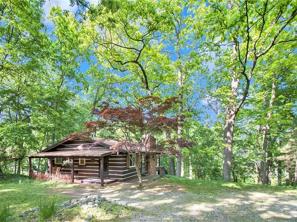 8721 Onandaga Rd, Clarkston, MI 48348
