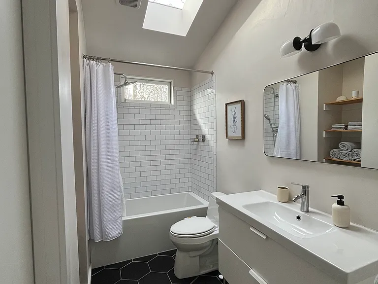 1500 Irby Dr — Photo 10