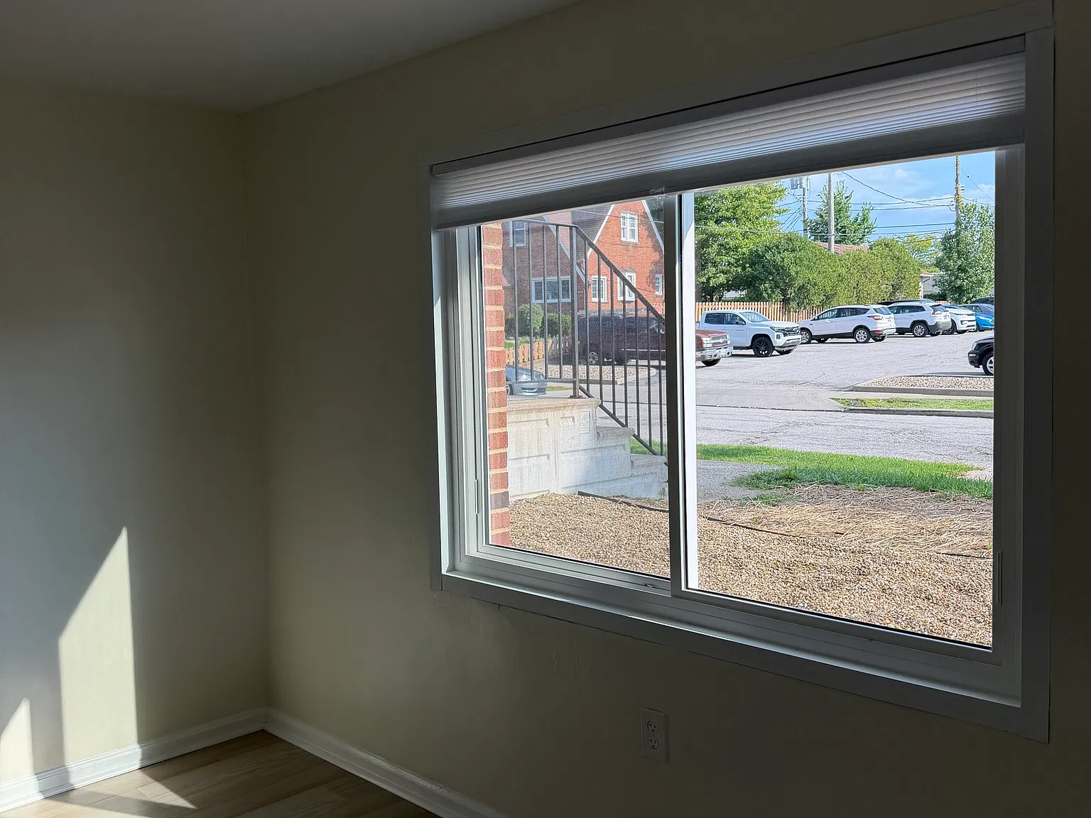 1 bed, 700 sqft, $1,075 — Photo 2