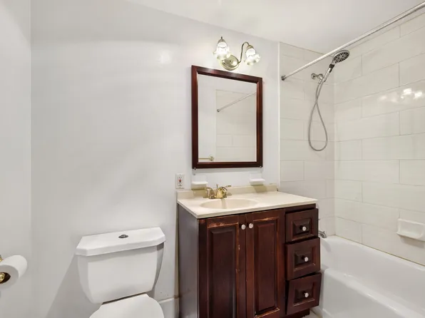 2560 Frederick Douglass Boulevard image 10 of 11