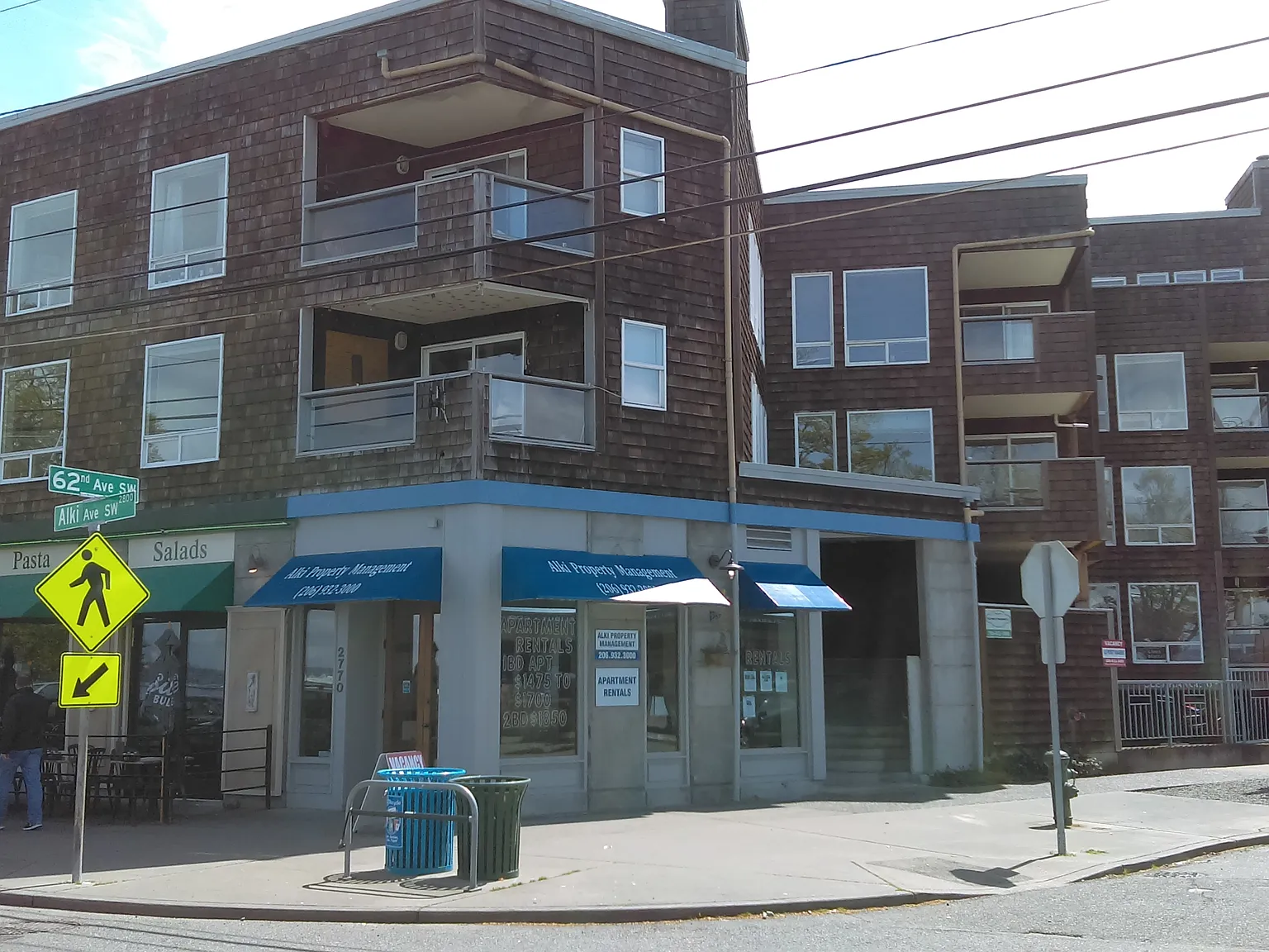 2770 Alki — Photo 2