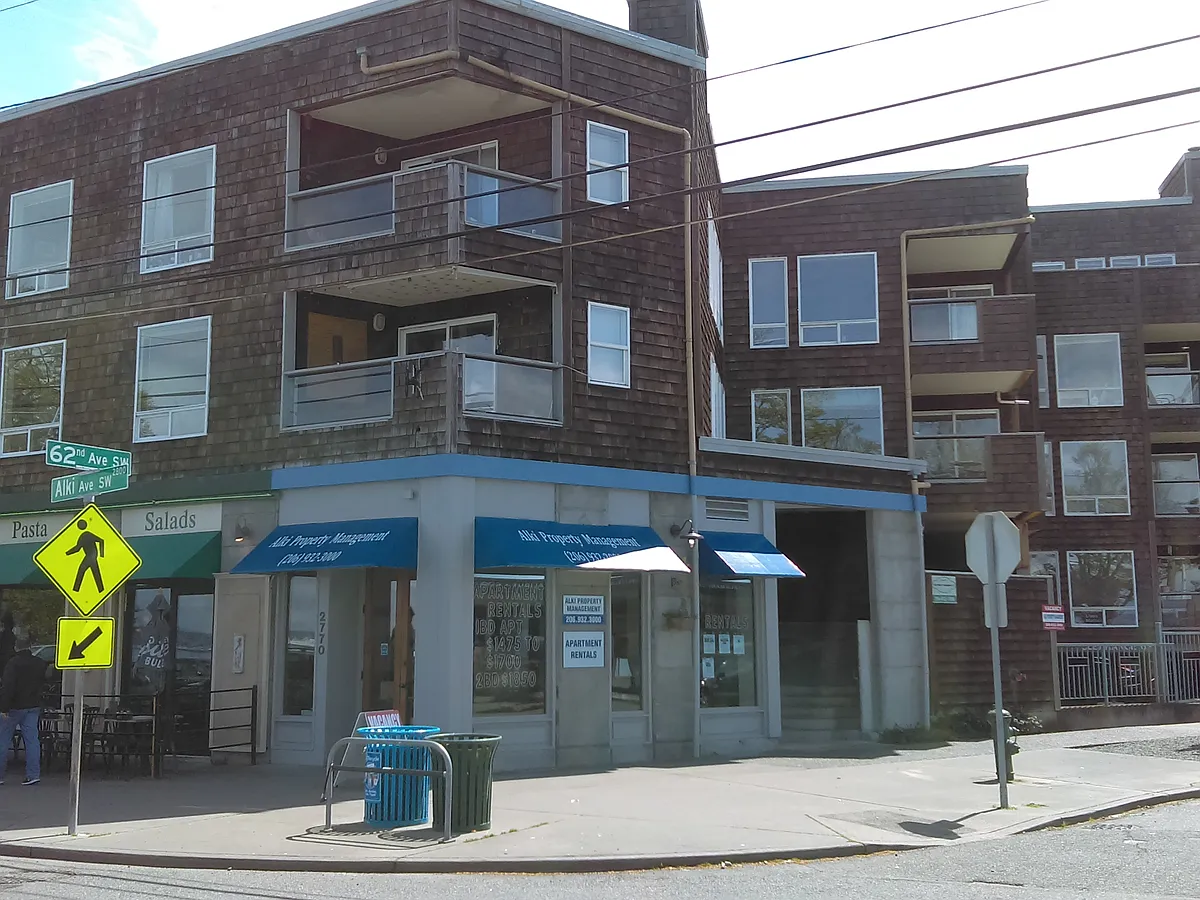 Building Photo - 2770 Alki