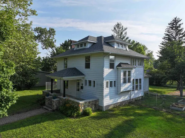421 S Franklin St, Winamac, IN 46996