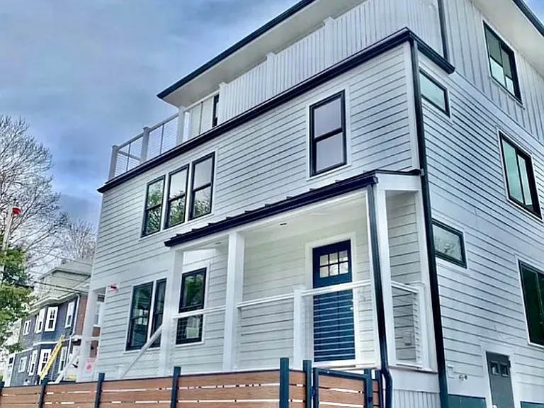 35 Hunnewell Ave #2 — Photo 10