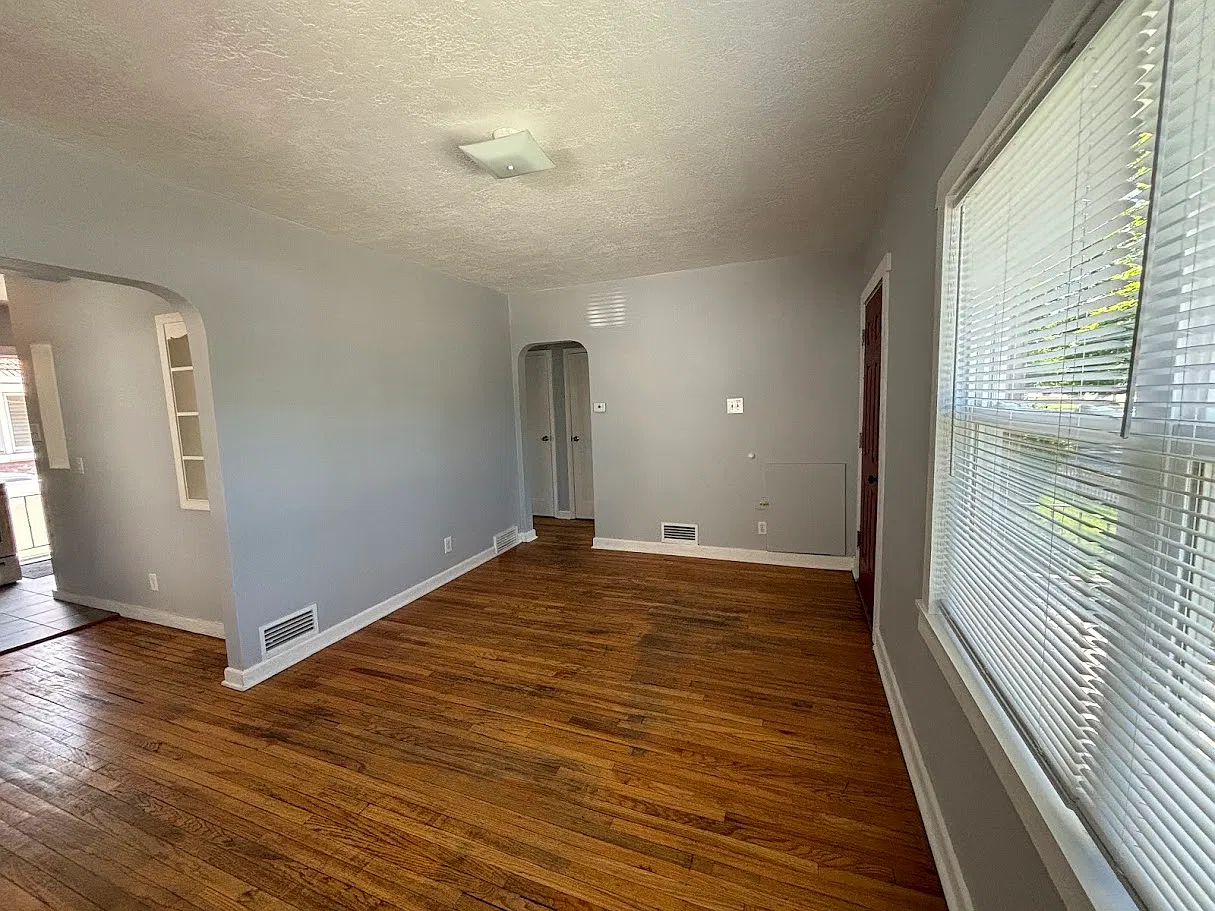 2 bed, 1400 sqft, $1,600 — Photo 4
