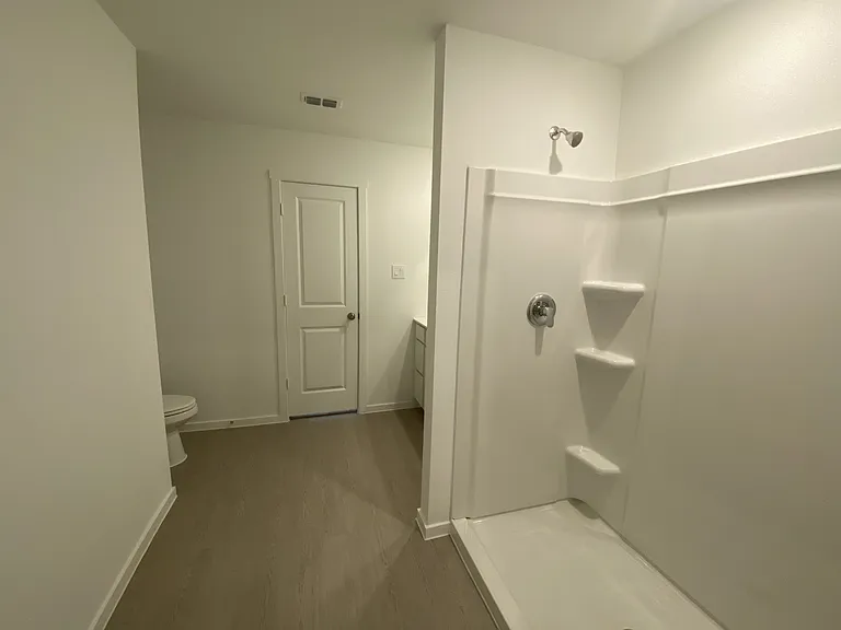 917 Shady Oaks Dr — Photo 13