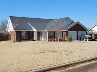 409 Cheryl Dr, Columbus, MS 39702