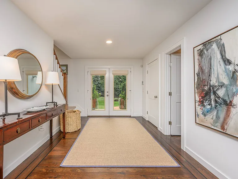144 Middle Pond Rd — Photo 15