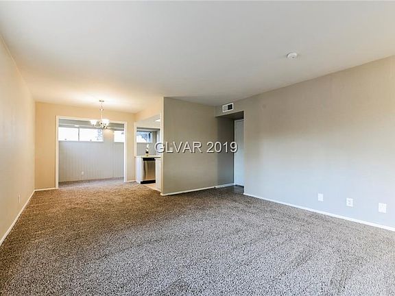3rd image of 1420 Vegas Valley Dr APT 19
