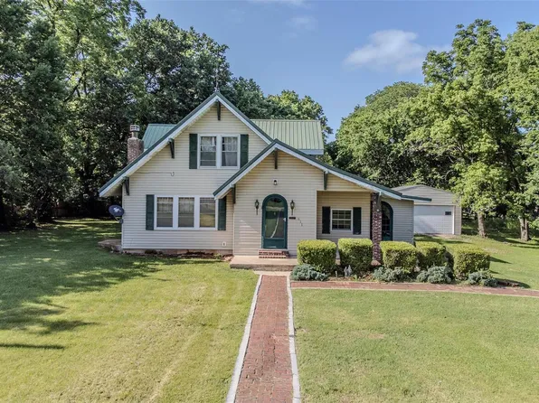 611 Spiller St, Lebanon, MO 65536