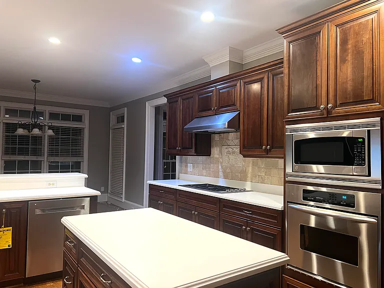 1372 Innsfail Ct — Photo 9