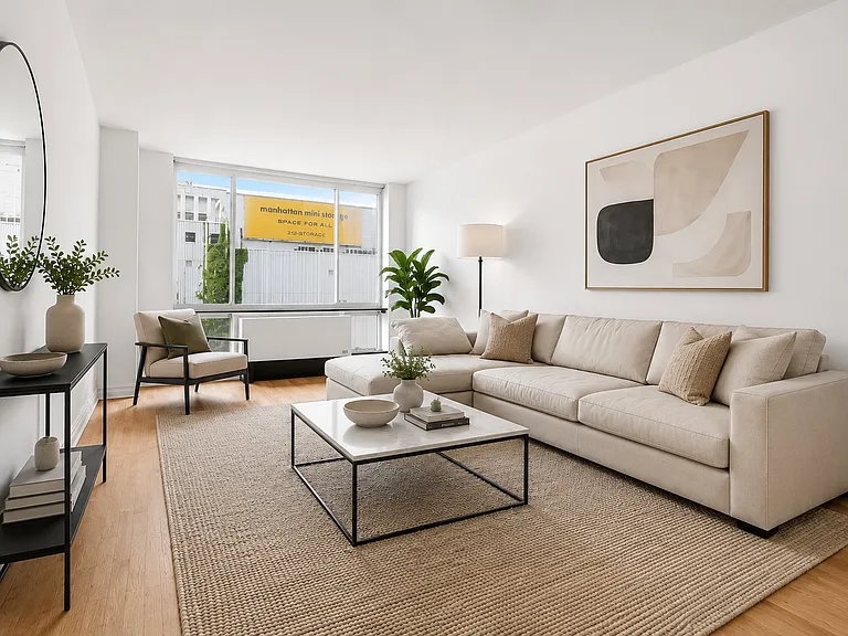 401 E 60th St #5J — Photo 1