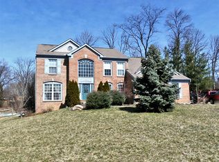 878 Tall Trees Dr, Cincinnati, OH 45245