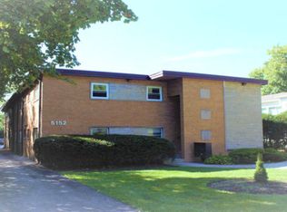 5152 Fairview Ave #10, Downers Grove, IL 60515