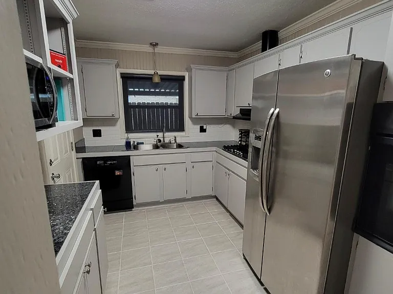 1778 Mullen Dr — Photo 3