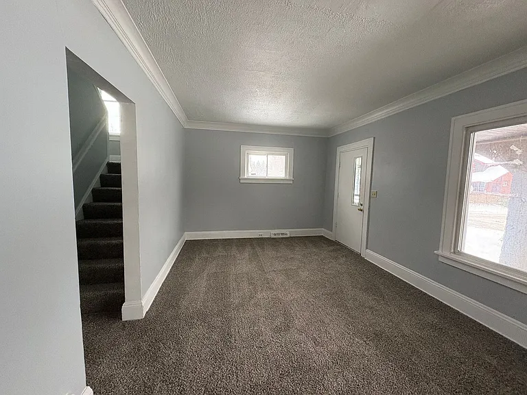 1007 Elbon Rd — Photo 7