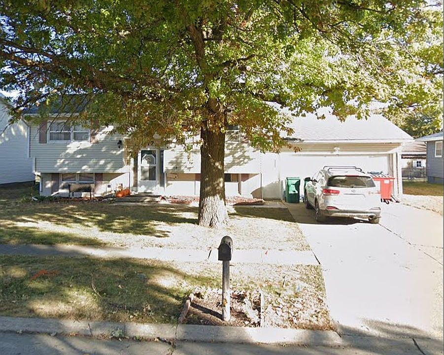 1st image of 817 Fair Meadow Dr
