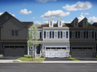 4 Harvest Ct, Old Tappan, NJ 07675