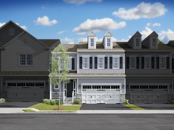 4 Harvest Ct, Old Tappan, NJ 07675