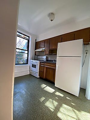 5th image of 382 Parkside Ave #Cc