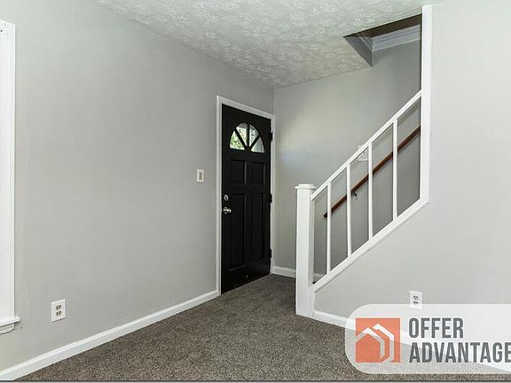3rd image of 26280 Farringdon Ave