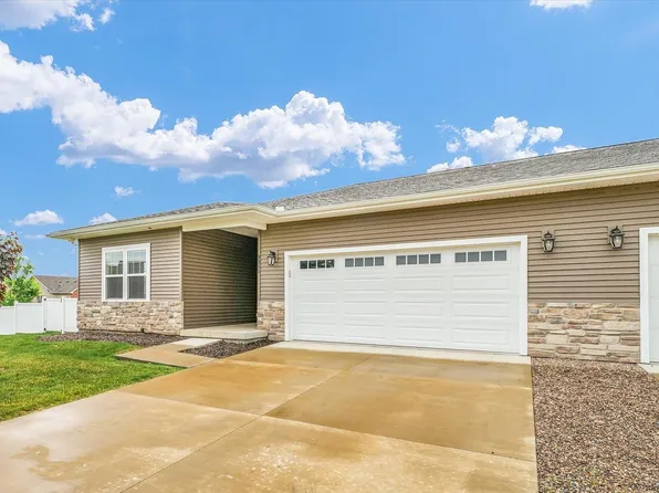 3311 Memory Ln E, Urbana, IL 61802