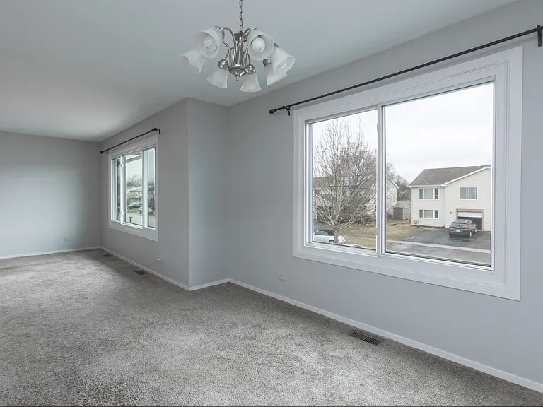 2083 Mallard Ln — Photo 6