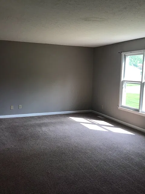3 bed, 1056 sqft, $1,295 — Photo 3